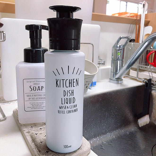 キッチングッズ シンク周り 食器用洗剤ボトル 食器洗い洗剤 洗剤ボトル などのインテリア実例 19 06 05 11 48 36 Roomclip ルームクリップ