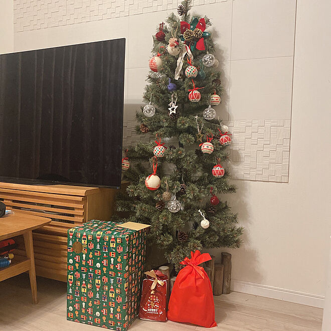 クリスマスプレゼント準備/niko and…/クリスマスオーナメント/Studio Clip/クリスマスツリー...などのインテリア実例 - 2021-12-25 00:58:45