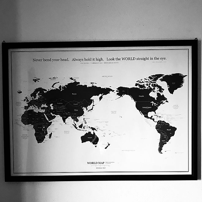 ブラック モノトーン 英語と日本語表記 国名と首都 世界地図 などのインテリア実例 18 10 17 18 42 14 Roomclip ルームクリップ