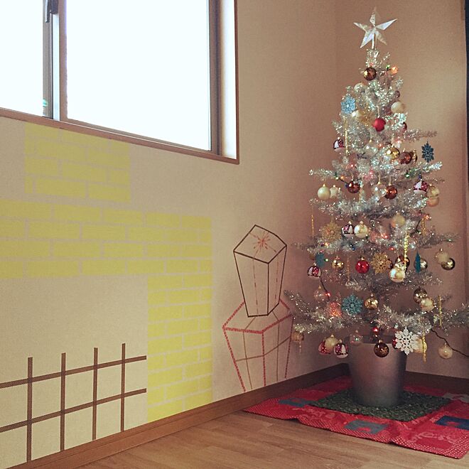 部屋全体/クリスマスツリー180cm/マスキングテープ　壁/クリスマスのインテリア実例 - 2016-11-06 20:38:18