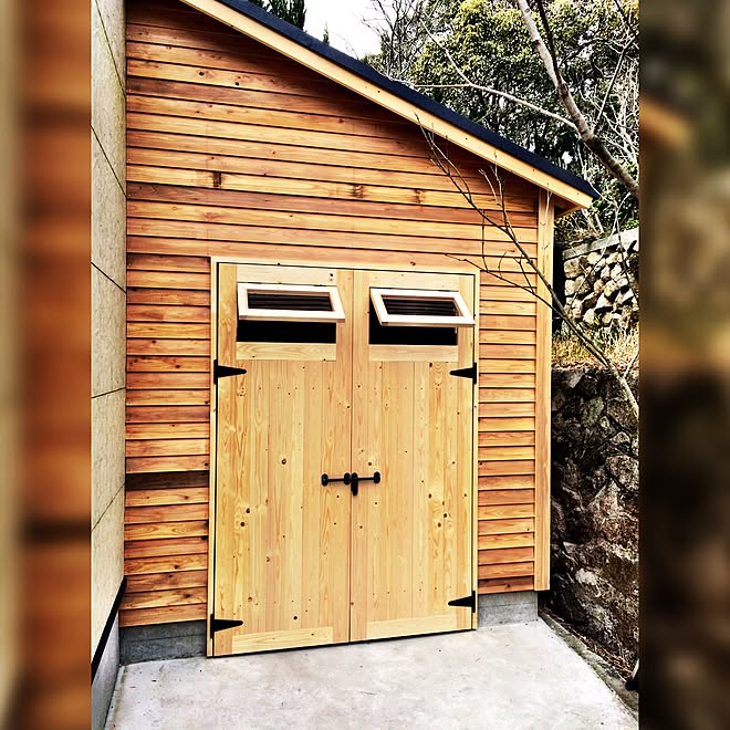 クリスマスローズ ログハウス 小屋 物置 ガレージ - crumiller.com