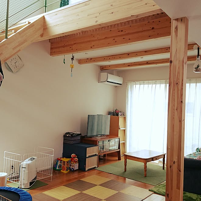 部屋全体/ポータブル超短焦点プロジェクター応募/100均/ステキを目指して頑張ります/吹き抜けリビング...などのインテリア実例 - 2017-03-14 13:41:08