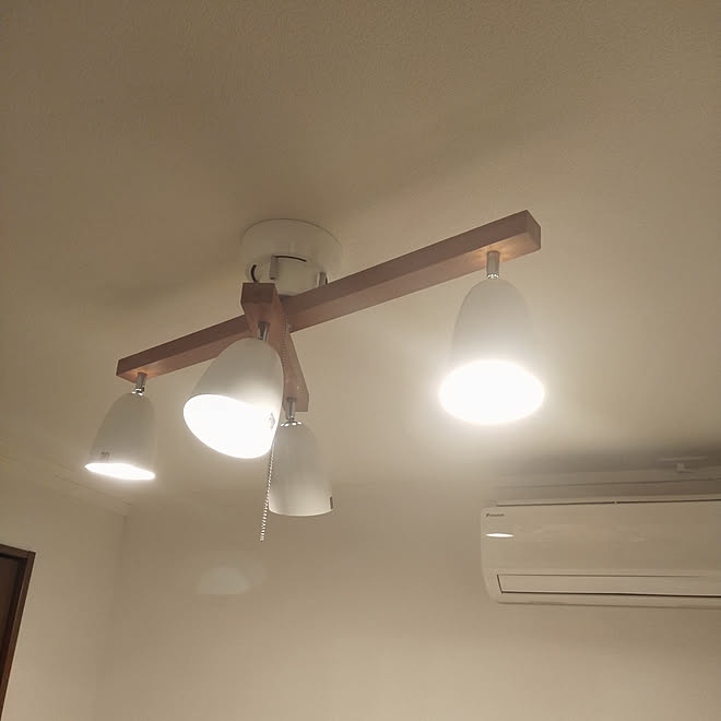 新古品】ニトリ シーリングライト Nポンテ ホワイト 4灯LEDシーリング