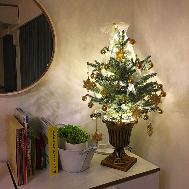 棚/クリスマスツリー/IKEA/マンション暮らし/ホワイトインテリアのインテリア実例 - 2018-11-07 05:39:43