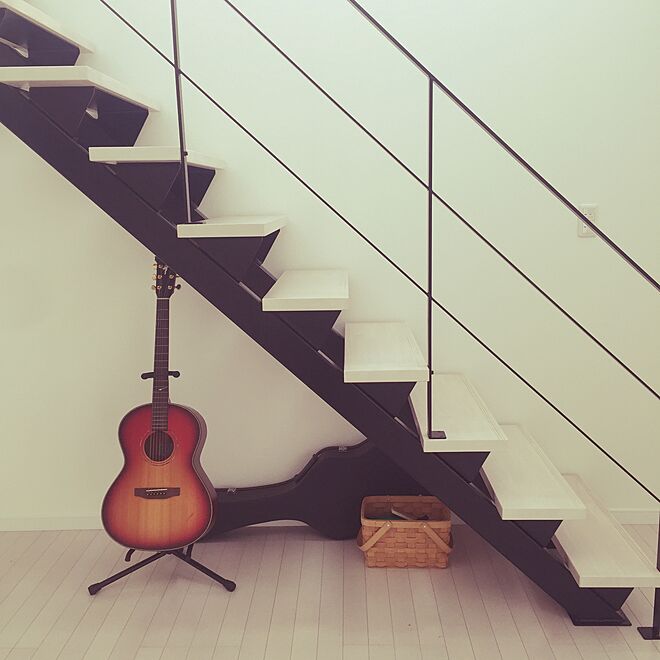 リビング/階段/ギター/明日引っ越し…(；´Д`)/楽器のある部屋...などのインテリア実例 - 2015-03-14 13:16:50