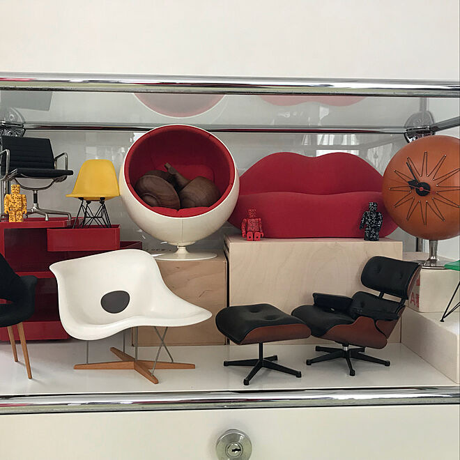 昔に購入したものですVitra ミニチュアチェア イームズ ミッド