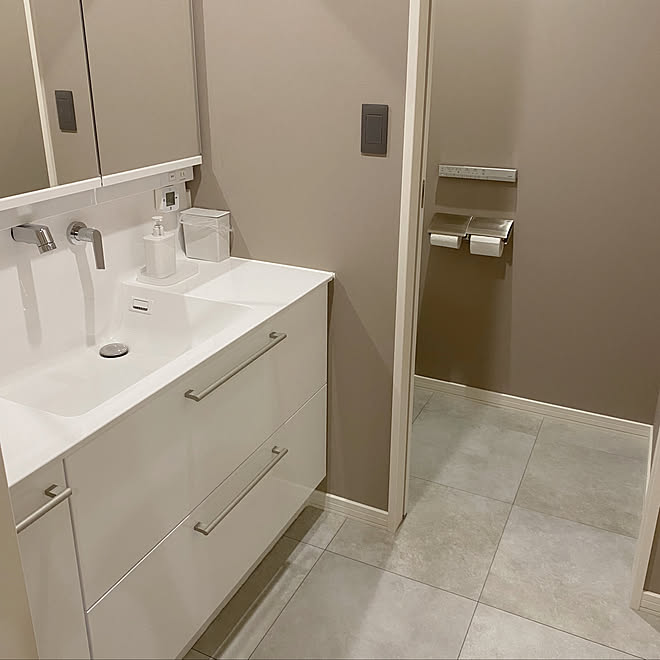 リリカラ壁紙 グレークロス アクセントクロス Kawajunペーパーホルダー ホテルライク などのインテリア実例 21 09 01 23 05 34 Roomclip ルームクリップ リリカラ壁紙 グレークロス アクセントクロス Kawajunペーパーホルダー ホテルライク などのインテリア実例 21 09 01 23 05 34 Roomclip ルームクリップ