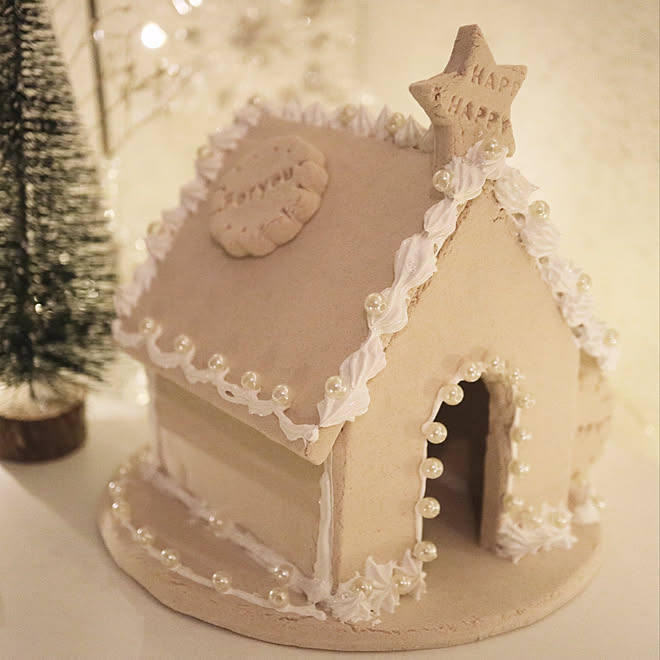 棚 お菓子の家 紙粘土のおうち 紙粘土クッキー 紙粘土 などのインテリア実例 17 12 26 14 06 37 Roomclip ルームクリップ