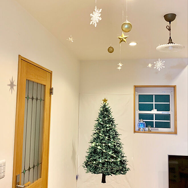 壁 天井 照明 オーナメント クリスマスツリー クリスマスタペストリー などのインテリア実例 18 12 13 17 23 34 Roomclip ルームクリップ