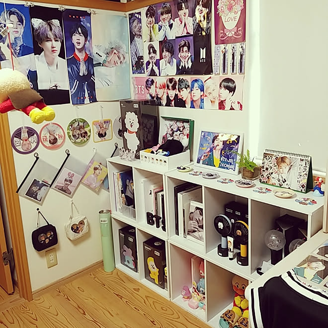 中学生女の子部屋 ダイソー 100均 Diy セリア などのインテリア実例 04 30 18 44 53 Roomclip ルームクリップ