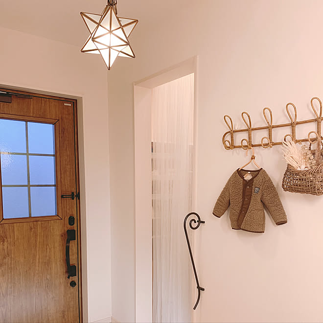 エトワールペンダントライト 玄関ドア ディズニーインテリア 北欧風 ガーデニング などのインテリア実例 22 03 14 11 14 53 Roomclip ルームクリップ