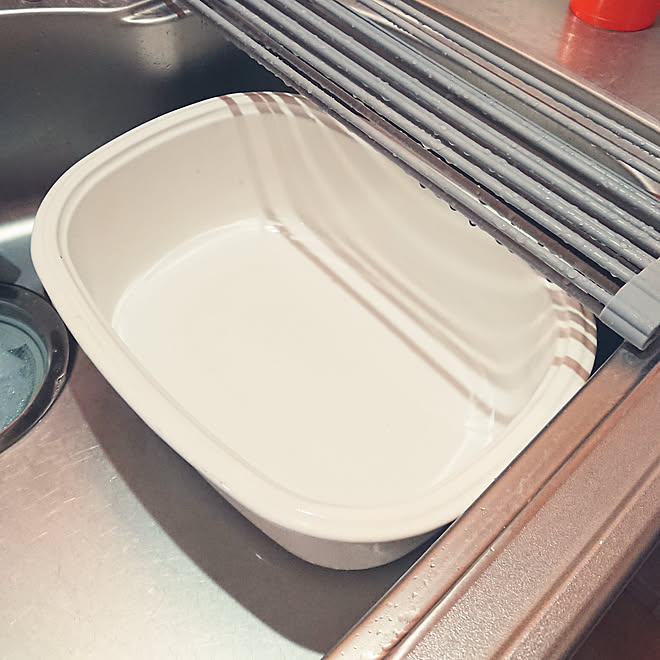 キッチン ホーロー 野田琺瑯 洗い桶 水切りラックのインテリア実例 19 08 31 19 01 56 Roomclip ルームクリップ