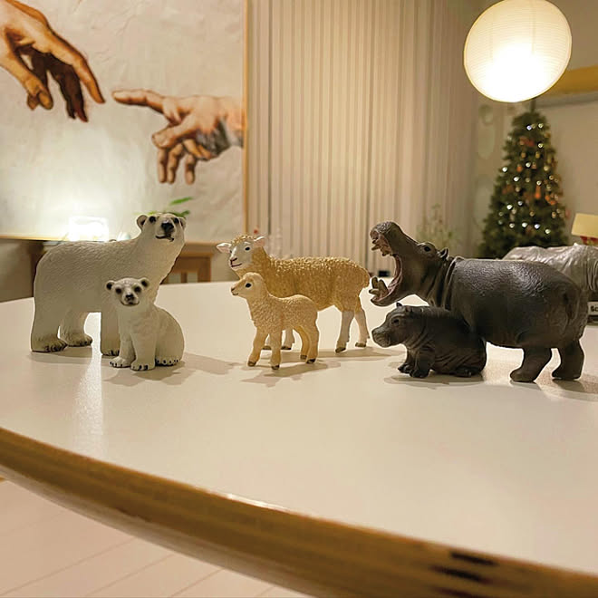 親子 動物フィギュア Schleich シュライヒ こどもと暮らす などのインテリア実例 21 12 19 08 05 Roomclip ルームクリップ
