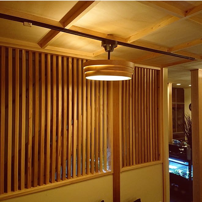 シーリングライト 天井照明 格子 和モダン 明かりを楽しむ などのインテリア実例 21 02 04 15 23 22 Roomclip ルームクリップ