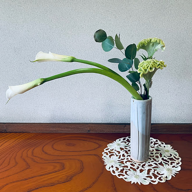 花アレンジを見て頂くだけで嬉しいです ケイトウの花言葉 は おしゃれ 気取りです カラーは茎が自由に曲がります 気分転換に花屋さんに寄りました 投稿だけでごめんなさい などのインテリア実例 12 10 19 57 02 Roomclip ルームクリップ 花アレンジを見て頂くだけで嬉しいです ケイトウの花言葉 は おしゃれ 気取りです カラーは茎が自由に曲がります 気分転換に花屋さんに寄りました 投稿だけでごめんなさい などのインテリア実例 12 10 19 57 02 Roomclip ルームクリップ