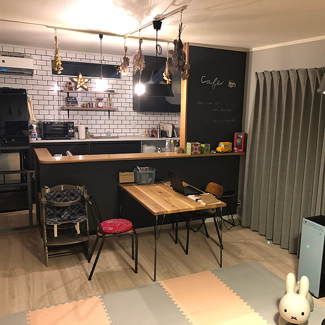 グレー リビングインテリア リビング カフェ風 リビングダイニング などのインテリア実例 08 28 22 33 11 Roomclip ルームクリップ グレー リビングインテリア リビング カフェ風 リビングダイニング などのインテリア実例 08 28 22 33 11 Roomclip ルームクリップ