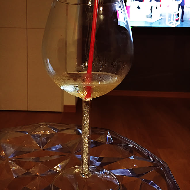 リビング ワイン ワイングラス フランフラン 壁掛けテレビ などのインテリア実例 18 07 08 22 45 30 Roomclip ルームクリップ リビング ワイン ワイングラス フランフラン 壁掛けテレビ などのインテリア実例 18 07 08 22 45 30 Roomclip ルームクリップ