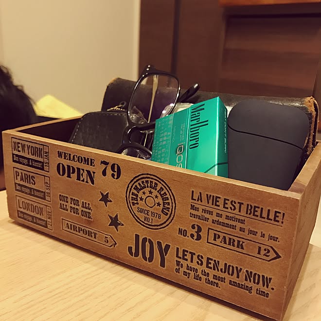 部屋全体/社員証/アイコス/財布/鍵置き場/財布&hellip;などのインテリア実例 20170212 225806 ｜ RoomClip
