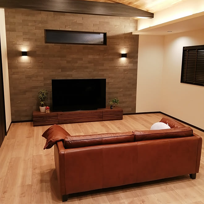 リビング 間接照明 エコカラット 照明 勾配天井 などのインテリア実例 12 14 22 39 25 Roomclip ルームクリップ