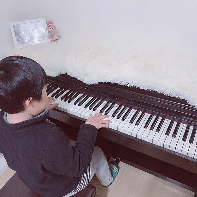 Instagram 独学 耳コピ 8歳のピアノ 子供部屋 などのインテリア実例 12 18 21 31 39 Roomclip ルームクリップ