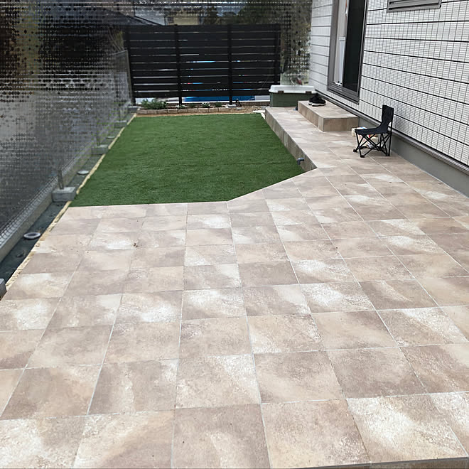 タイルデッキ 人工芝 れんが 人工芝diy お庭 などのインテリア実例 21 03 27 22 10 02 Roomclip ルームクリップ