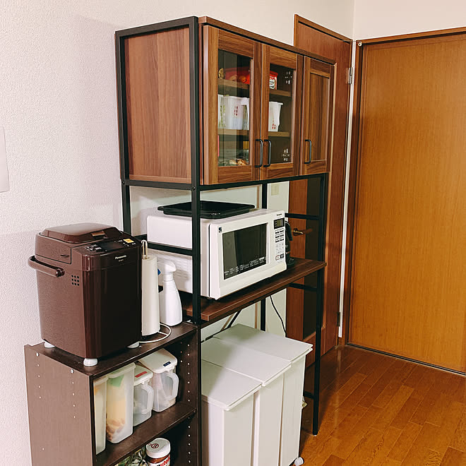 ゴミ箱収納 ホームベーカリー 収納 レンジ台 キッチンボード カップボード などのインテリア実例 11 05 00 08 Roomclip ルームクリップ ゴミ箱収納 ホームベーカリー 収納 レンジ台 キッチンボード カップボード などのインテリア実例 11 05 00 08 Roomclip ルームクリップ