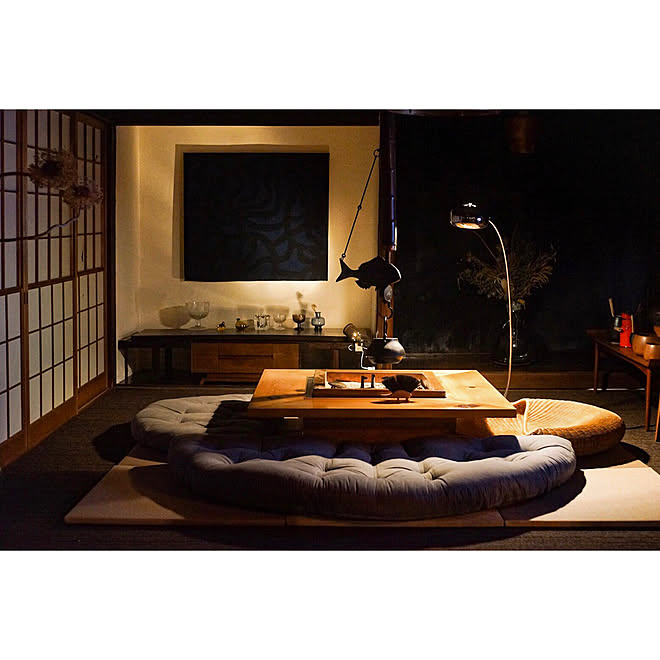 座椅子 スペースエイジ 囲炉裏テーブル 畳の部屋 日本家屋 などのインテリア実例 19 05 23 08 43 Roomclip ルームクリップ