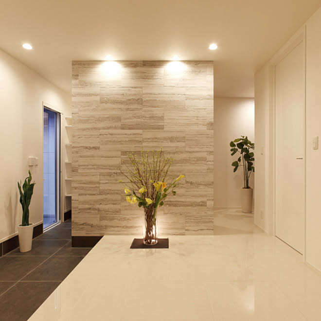 玄関 入り口 ラグジュアリー 納得住宅工房 注文住宅 静岡県 などのインテリア実例 18 01 31 10 14 49 Roomclip ルームクリップ