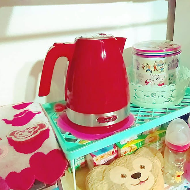 キッチン カラフル ディズニー デロンギ デロンギ電気ケトルのインテリア実例 21 02 19 11 08 21 Roomclip ルームクリップ