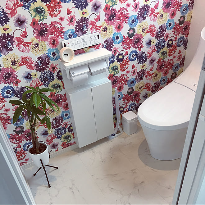 バス トイレ 花柄壁紙 花柄が好き リクシルのトイレ リクシル などのインテリア実例 18 06 05 21 40 58 Roomclip ルームクリップ