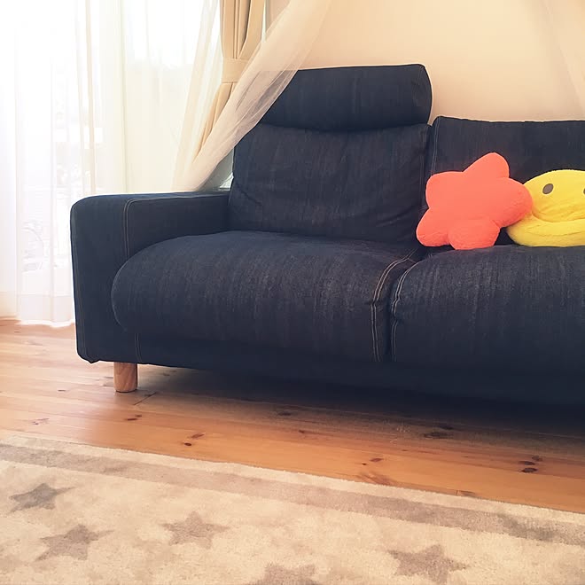 リビング ラグ 無印良品 デニムソファ 電球型ledライト などのインテリア実例 16 10 24 11 39 41 Roomclip ルームクリップ