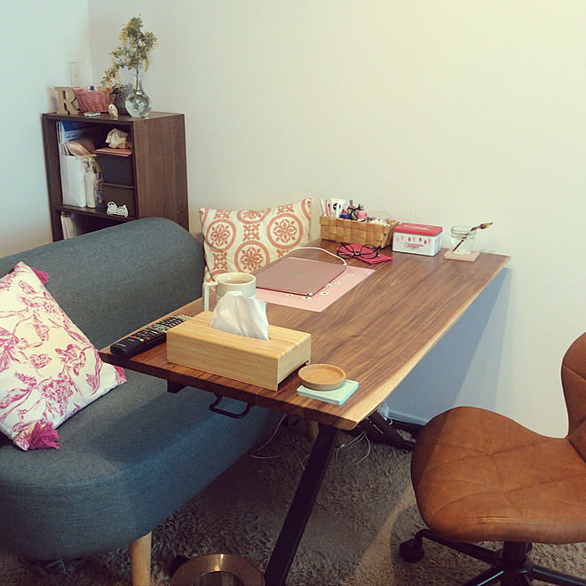 昇降式テーブル Ikea ワンルーム 一人暮らし カインズホーム などのインテリア実例 21 03 01 00 00 54 Roomclip ルームクリップ