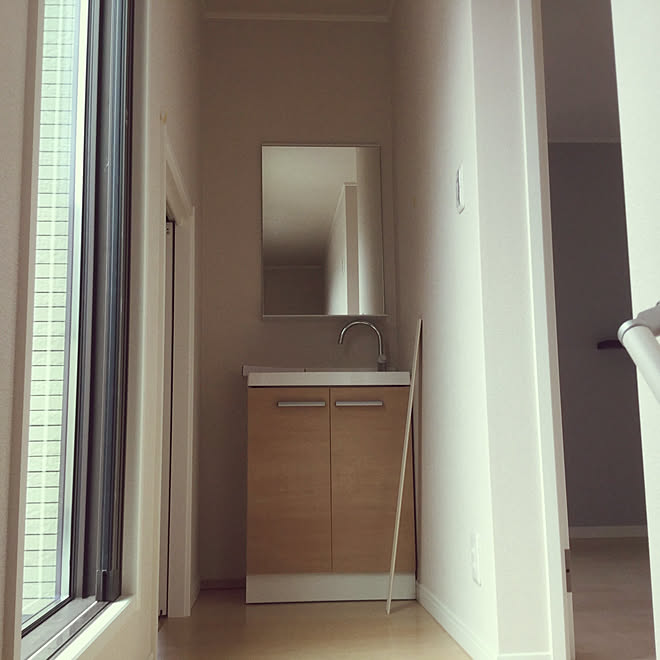 バス トイレ 3階建て 狭小住宅 Lixil 3階洗面所 などのインテリア実例 19 03 11 14 57 Roomclip ルームクリップ