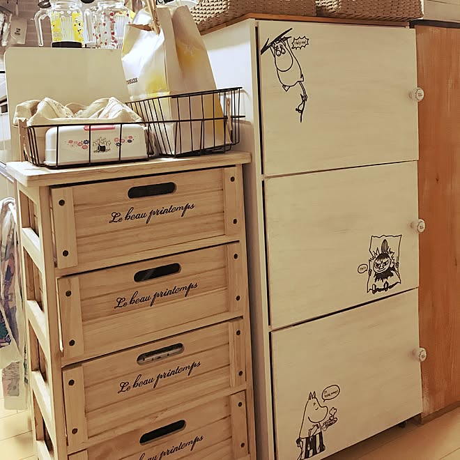 棚 マッキーで書きました 手描き ミィ ムーミンママ などのインテリア実例 17 05 07 18 08 05 Roomclip ルームクリップ