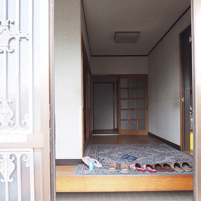 玄関 入り口 広すぎる玄関ホール 昔ながらの間取り 日本家屋 リノベーション などのインテリア実例 15 08 15 15 11 33 Roomclip ルームクリップ