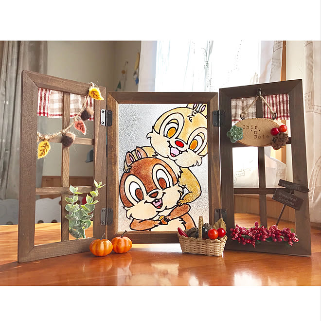 壁 天井 チップ デール Diy カフェ風 ガラス絵の具 などのインテリア実例 18 10 06 23 39 31 Roomclip ルームクリップ