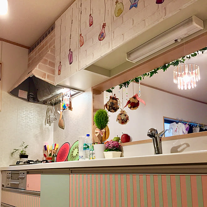 壁紙diy キッチンdiy 100均 花好き パステルカラー などのインテリア 壁紙diy キッチンdiy 100均 花好き パステルカラー などのインテリア