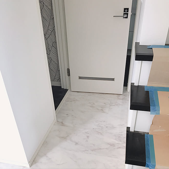 カルカッタホワイト ハピアフロア ハピアフロア カルカッタホワイト 大理石調 大理石調フローリング などのインテリア実例 19 10 02 06 13 28 Roomclip ルームクリップ