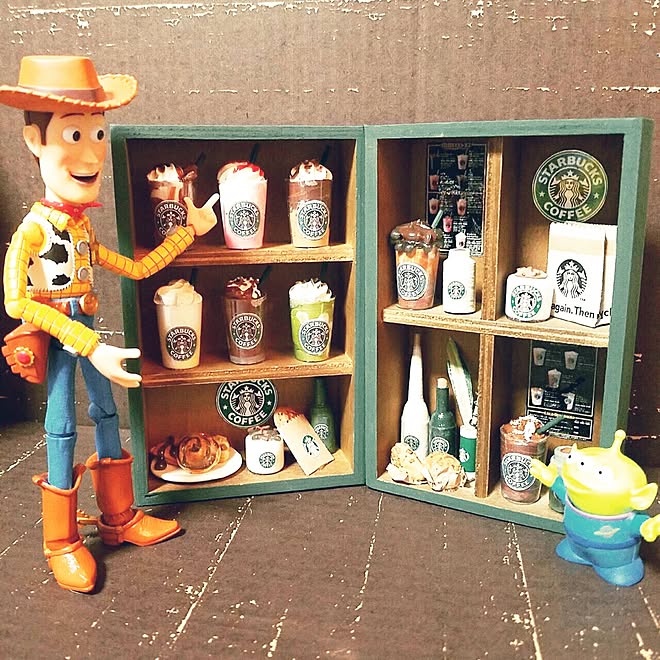 部屋全体 スターバックス プレゼント トイストーリー 雑貨 などのインテリア実例 17 04 05 16 30 38 Roomclip ルームクリップ