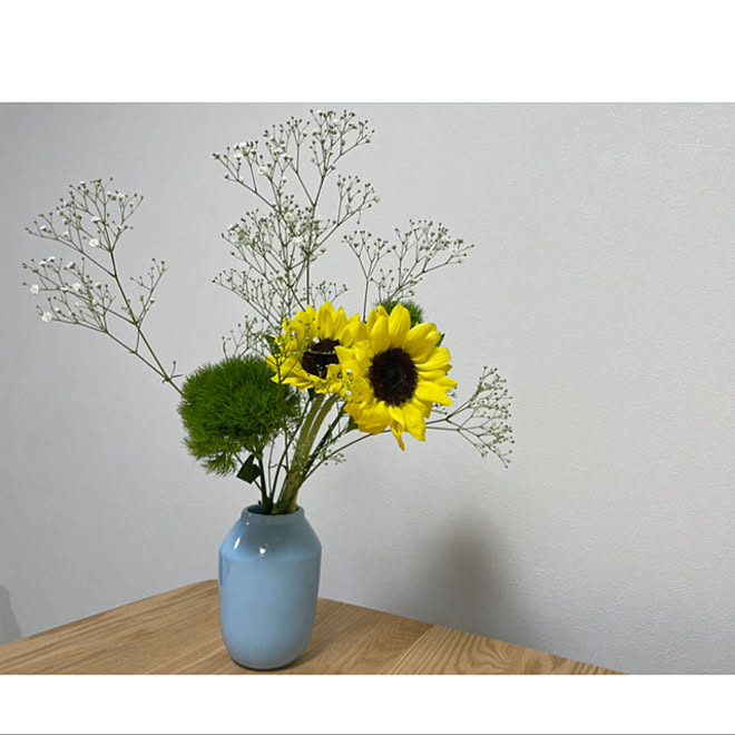 Uniqlo Flower テマリ草 ヒマワリ かすみ草 花のある生活 などのインテリア実例 21 05 24 01 48 34 Roomclip ルームクリップ Uniqlo Flower テマリ草 ヒマワリ かすみ草 花のある生活 などのインテリア実例 21 05 24 01 48 34 Roomclip ルームクリップ