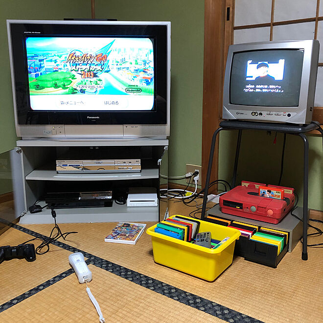 Wii Ps3 ゲーム機収納 ブラウン管 レトロゲーム などのインテリア実例 07 28 02 25 27 Roomclip ルームクリップ