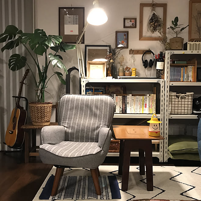 デスクライト 読書スペース D Department 観葉植物 100均 などのインテリア実例 10 06 22 02 07 Roomclip ルームクリップ