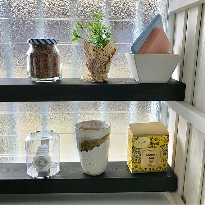 出窓 キッチン 2 4材 すのこ棚diy すのこ などのインテリア実例 19 03 14 16 50 49 Roomclip ルームクリップ