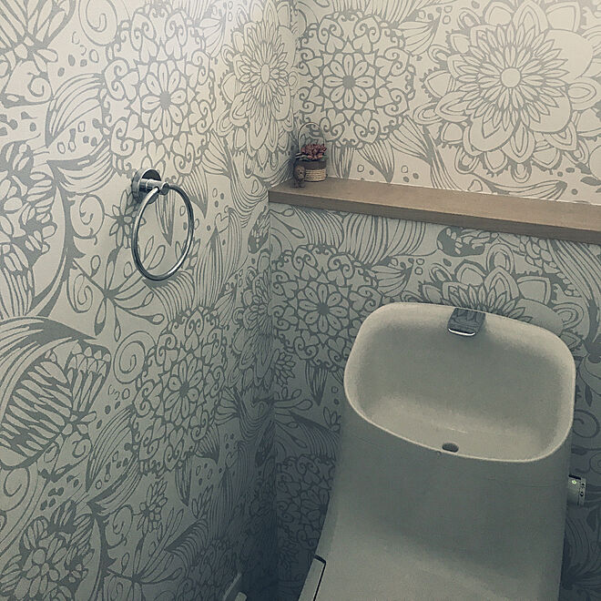 バス トイレ 花柄の壁紙 サンゲツの壁紙のインテリア実例 18 06 13 17 12 56 Roomclip ルームクリップ