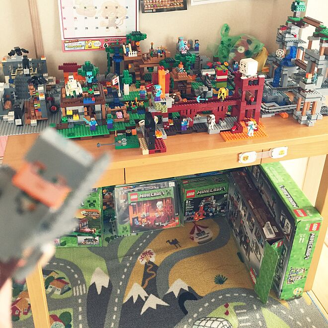 机 マインクラフト Lego 子供のいる暮らし 無印良品 などのインテリア実例 17 03 03 09 47 42 Roomclip ルームクリップ