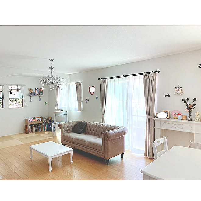 ソファー フレンチシック ホワイトインテリア 海外インテリア シャビーシック などのインテリア実例 05 17 13 44 30 Roomclip ルームクリップ