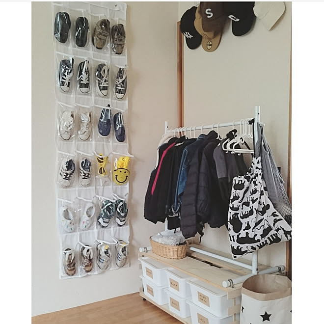 部屋全体/子供服収納/子供部屋/こどものいる暮らし/ハンガーラック...などのインテリア実例 20180430 091444 | RoomClip(ルームクリップ) 部屋全体/子供服収納/子供部屋/こどものいる暮らし/ハンガーラック...などのインテリア実例 20180430 091444 | RoomClip(ルームクリップ)