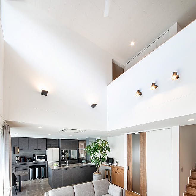 ブラケットライト アッパーライト 吹き抜け シーリングファン 壁 天井のインテリア実例 03 23 12 31 31 Roomclip ルームクリップ