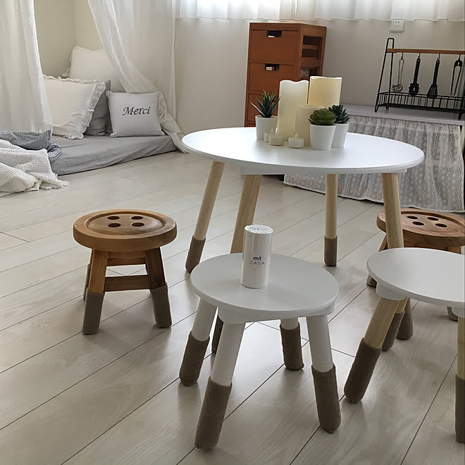 キッズスツール キッピ リメイク キッズチェア キッズチェア ニトリ などのインテリア実例 19 06 11 09 14 23 Roomclip ルームクリップ