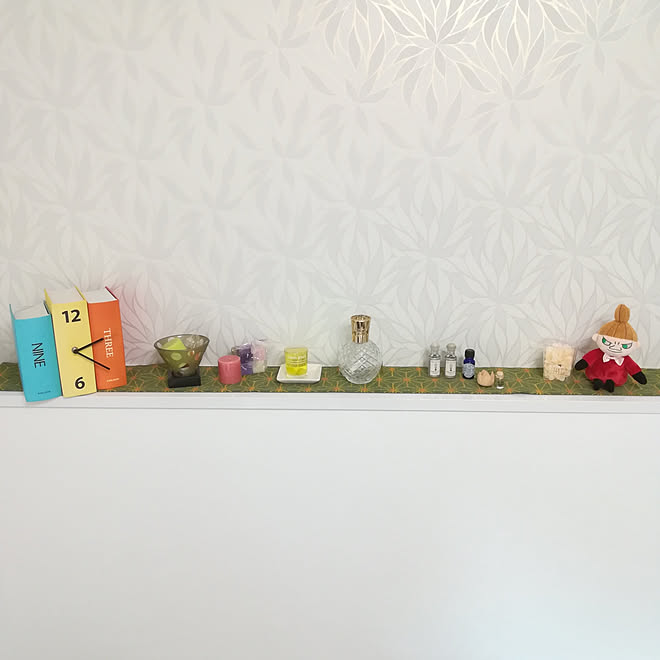 飾り棚 リトルミイ 香りのある暮らし 香りグッズ リトルミィ などのインテリア実例 10 03 14 56 37 Roomclip ルームクリップ